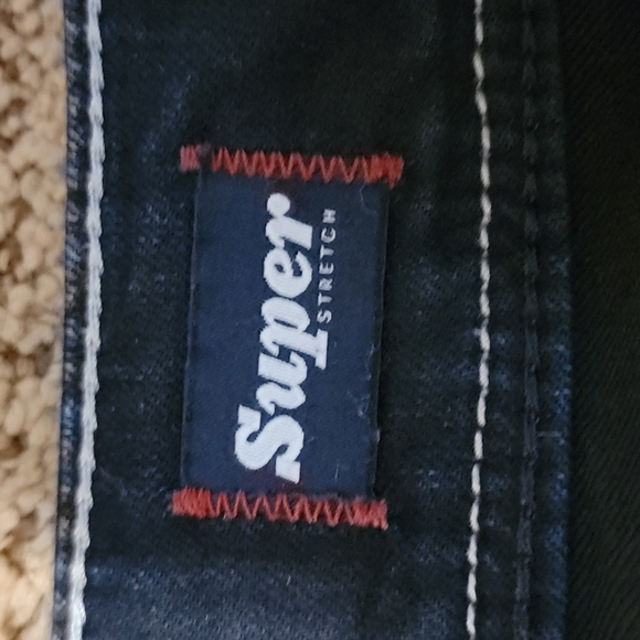 Silver Jeans * Like New* - Picture 3 of 11